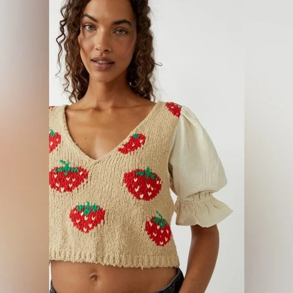 𝓯𝓹 Free People ~ Strawberry Jam Mixed Media Top - Picture 12 of 16